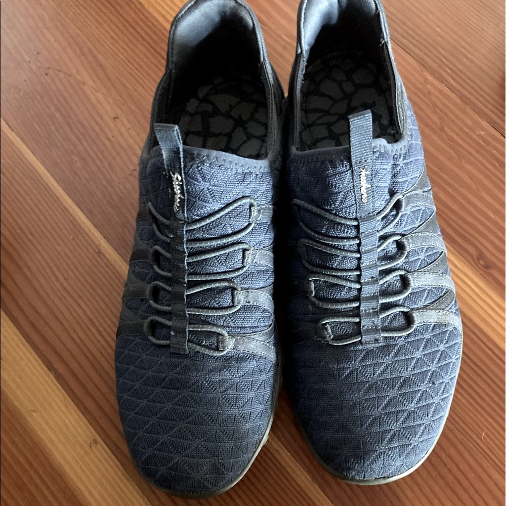 Sketcher sneakers